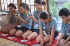 川之江小学校で国際交流　　オーストラリアの小学生がやってきた！