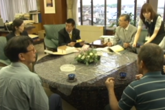 四国中央磐座太鼓保存会が　３０周年を迎え市長を訪問