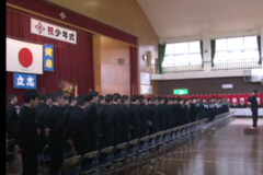 市内中学校で少年式
