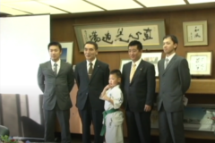 全日本空手道選手権大会　出場の妻鳥楽灯君が　市長を表敬訪問