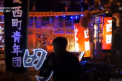 街かど百景：伊予三島秋祭り2014年　中央通り夜太鼓統一連行