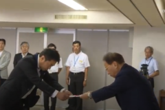 宇摩ゴルフ協会　寄付金贈呈式