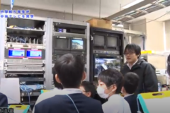 Eveぽけ：北小学校5年生が四国中央テレビを見学