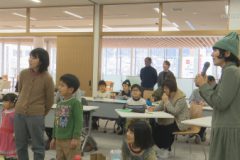四国中央市ふるさとアドバイザーによる「言葉で遊ぼう！言葉を作ろう！」ワークショップ