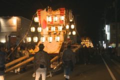 街かど百景：川之江秋祭り　金生地区夜太鼓統一運行
