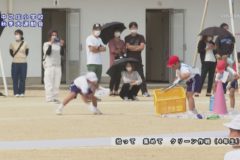 ９．拾って集めてクリーン作戦（4年生）　２０２０年度中之庄小学校秋季大運動会