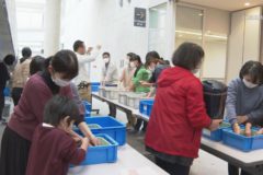 四国中央市歴史考古博物館 土器洗い体験