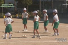 5．チェッコリ玉入れ（１・２年）　２０２１年度金生第二小学校　秋季大運動会
