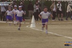 2．目指せ赤星山（３・４年）　２０２２年度長津小学校　春季大運動会