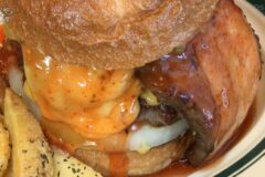 つぶやき食堂　営業中　vol.39　2TONE BURGER